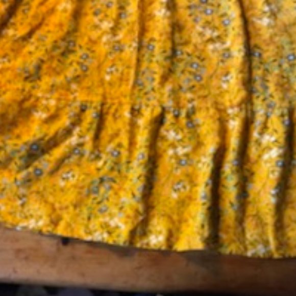 Dress - Picture 3 of 4